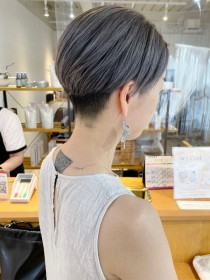 刈り上げショート